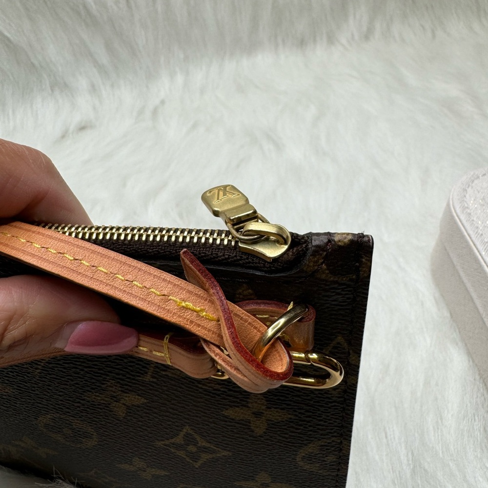 🔥 SOLD#358NP Neverfull GM Pouch - Picture 5 of 8